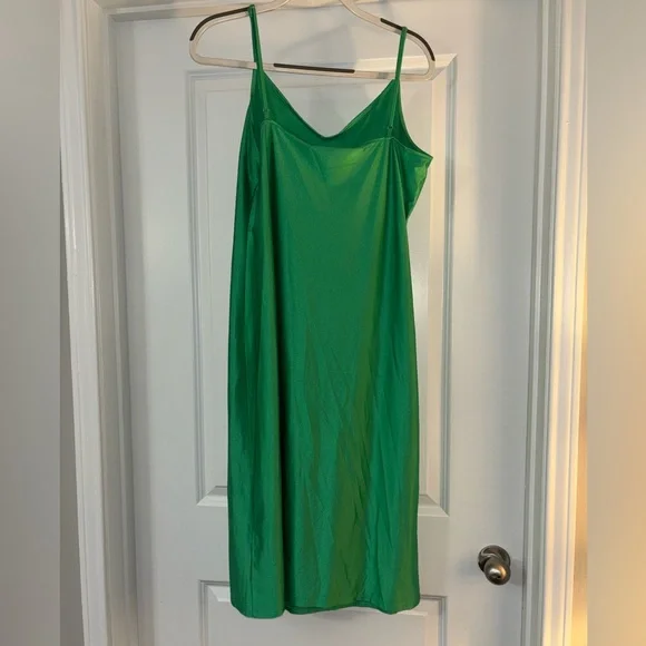 Lilly Pulitzer Amrita Eyelet Midi Dress - Picture 7 of 12